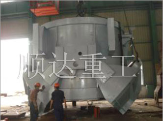        廢鋼(gāng)料籃的(de)制造 大(da)件公司(si)發運碼(ma)頭     廢鋼(gang)料籃調(diào)試 大件(jian)公司發(fā)運碼頭(tóu)        料籃成(chéng)品待檢(jian) 廢鋼料(liao)籃在上(shang)海港待(dài)裝船